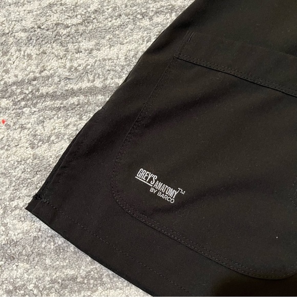 WOMEN’S GREY’S ANATOMY SCRUB - Picture 2 of 5